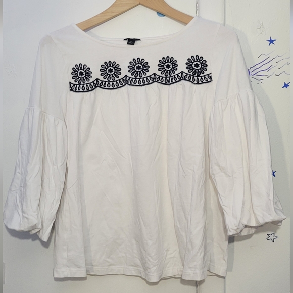 Ann Taylor Tops - Ann Taylor Embroidered Flower design long sleeve Blouse Size SP Petite